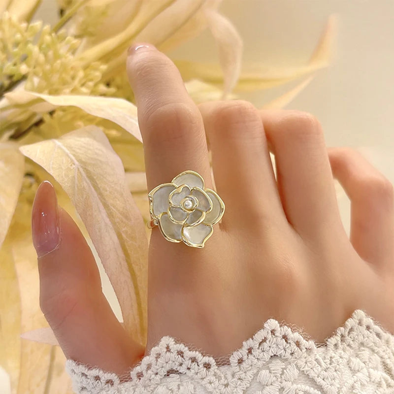 Anél Flor Branca