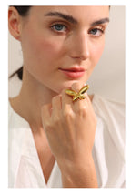 Anél Borboleta Dourada