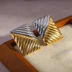 Brinco Quadrado Geométrico Prata e Dourado