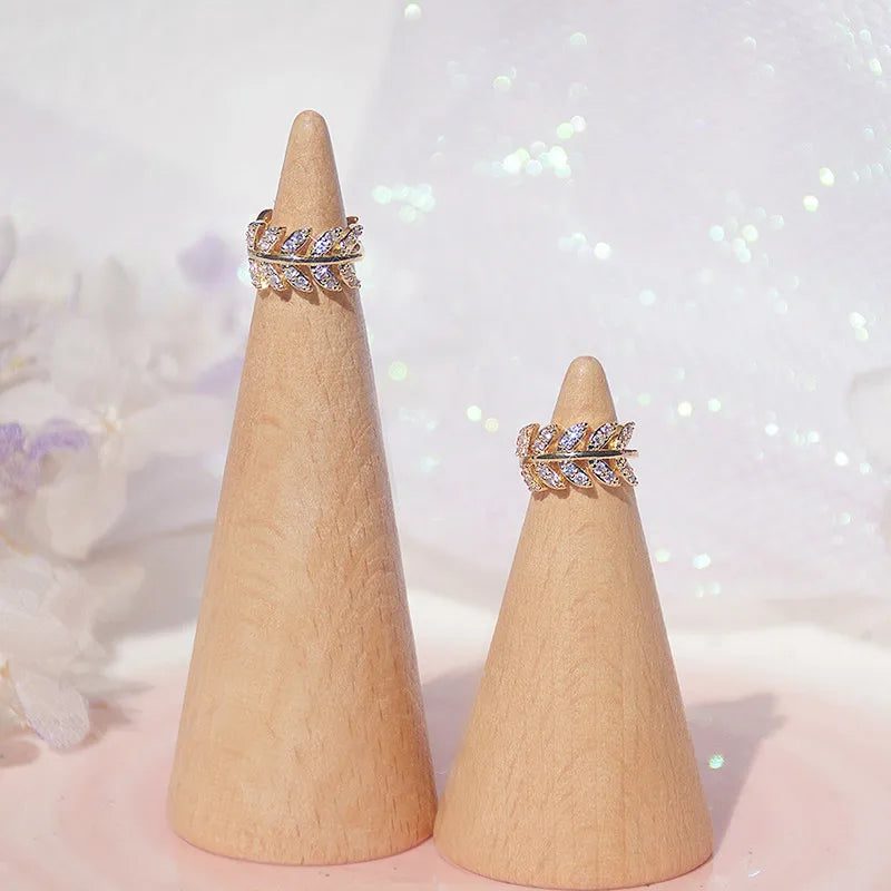 Brinco Folha Brilhante