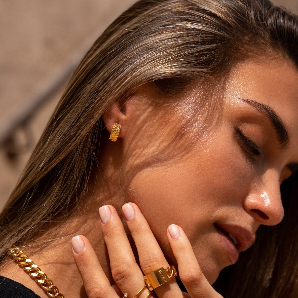 Brinco Texturizado Banhado a Ouro 18K