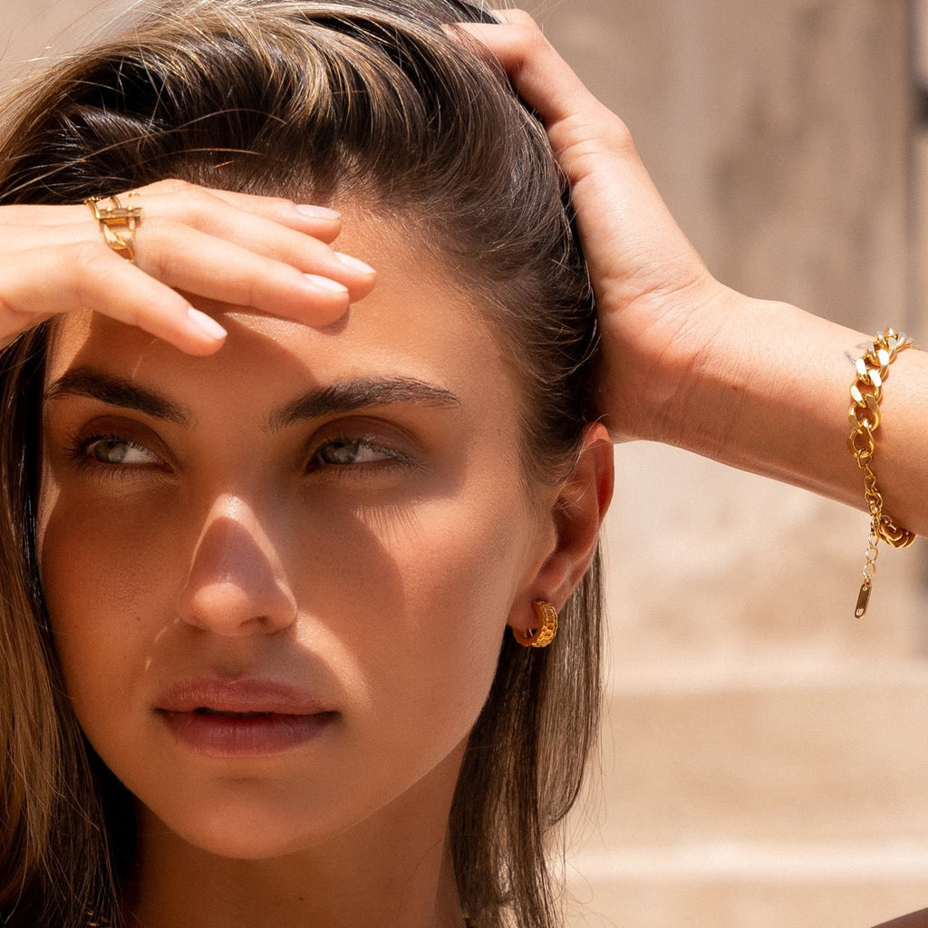 Brinco Texturizado Banhado a Ouro 18K