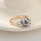 Anel Elegante de Pérola com Zircônia