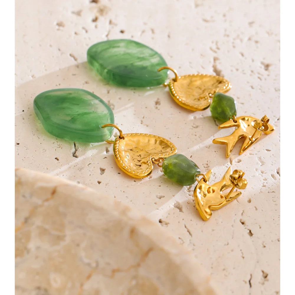 Brinco Coração Verde Alado