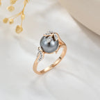 Anel Elegante de Pérola com Zircônia